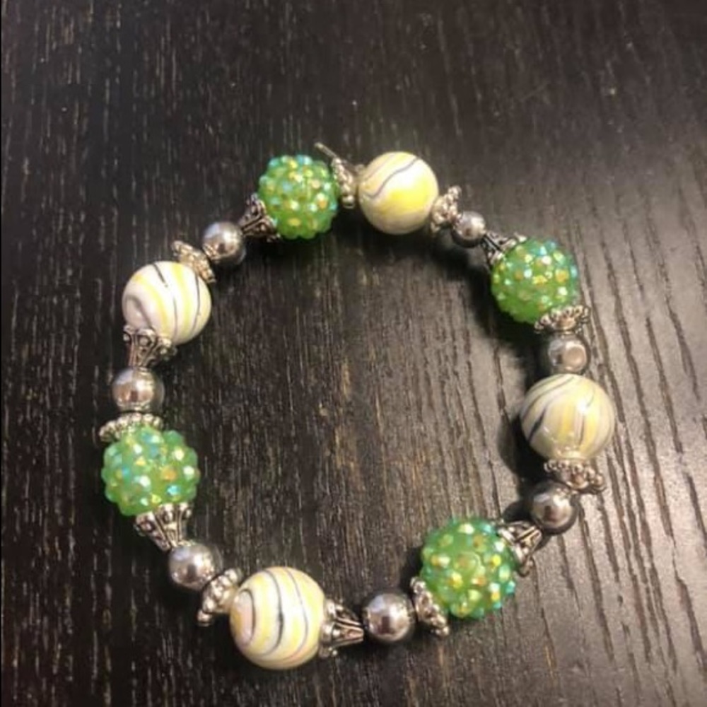Glass bracelet - Picture 6 of 8